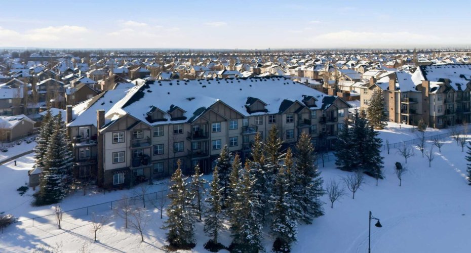 37 Prestwick Drive, Calgary, Alberta T2Z 4Z2, 2 Bedrooms Bedrooms, ,2 BathroomsBathrooms,Residential,For Sale,Prestwick,A2289602