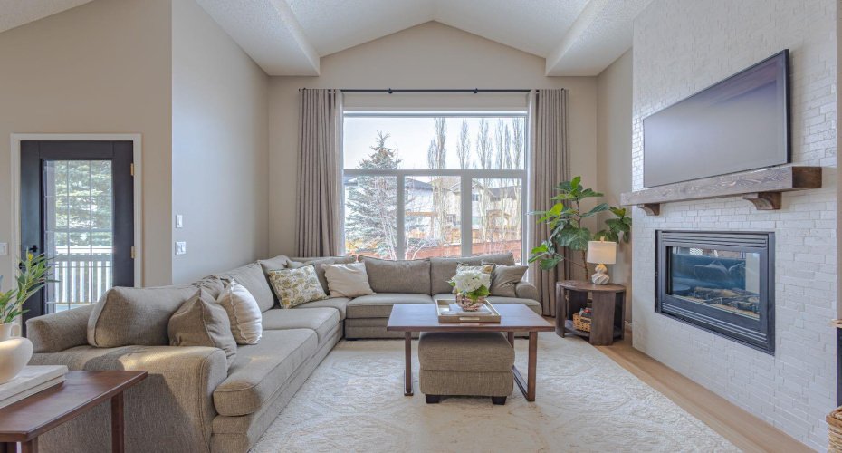 162 Rocky Ridge Circle, Calgary, Alberta T3G4P1, 4 Bedrooms Bedrooms, ,3 BathroomsBathrooms,Residential,For Sale,Rocky Ridge,A2292862