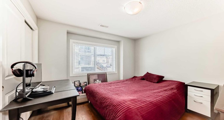 300 MARINA Drive, Chestermere, Alberta T1X 0P6, 2 Bedrooms Bedrooms, ,1 BathroomBathrooms,Residential,For Sale,MARINA,A2292869