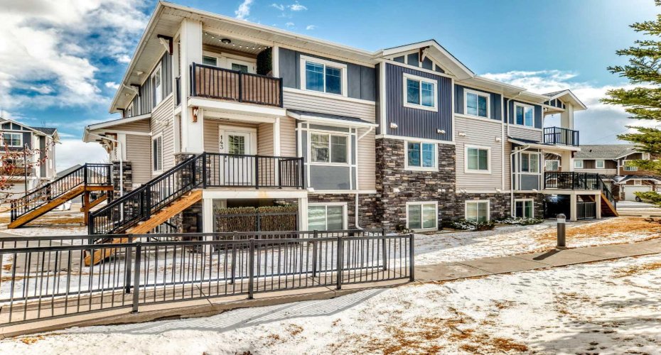 300 MARINA Drive, Chestermere, Alberta T1X 0P6, 2 Bedrooms Bedrooms, ,1 BathroomBathrooms,Residential,For Sale,MARINA,A2292869