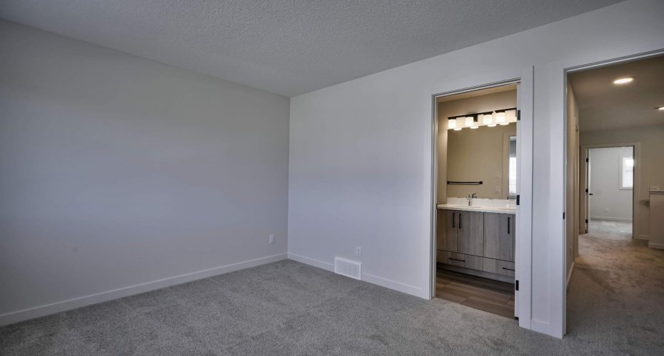 264 Legacy Glen Parade, Calgary, Alberta T2X 5Z6, 3 Bedrooms Bedrooms, ,3 BathroomsBathrooms,Residential,For Sale,Legacy Glen,A2290196