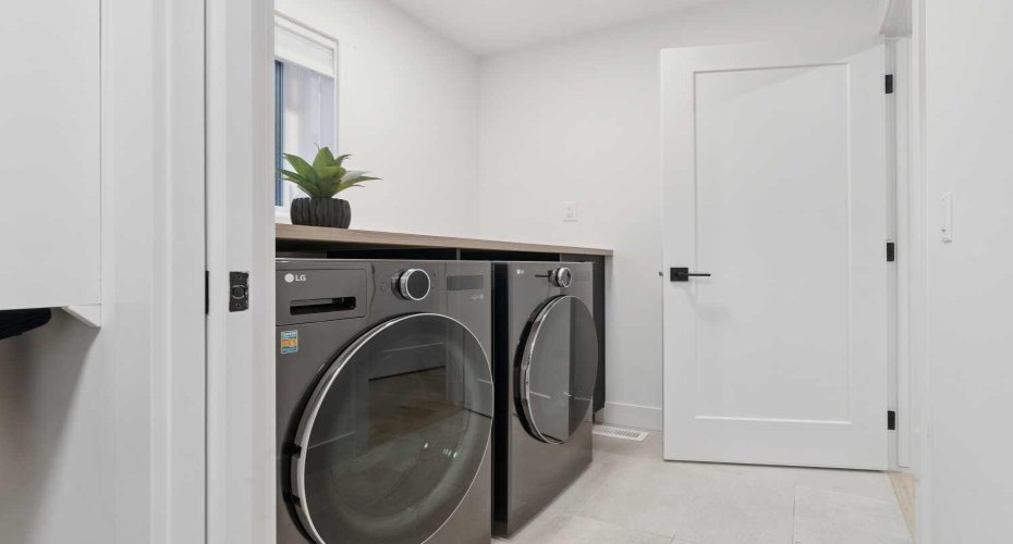 80 Grayling Road, Rural Rocky View County, Alberta T3Z 0H4, 4 Bedrooms Bedrooms, ,4 BathroomsBathrooms,Residential,For Sale,Grayling,A2290202