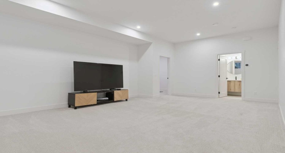 80 Grayling Road, Rural Rocky View County, Alberta T3Z 0H4, 4 Bedrooms Bedrooms, ,4 BathroomsBathrooms,Residential,For Sale,Grayling,A2290202