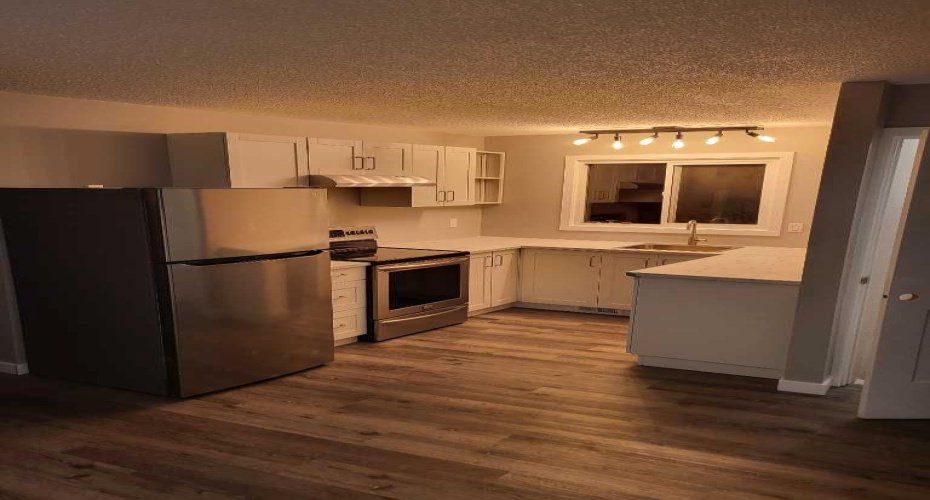 9241 95 Avenue, Grande Prairie, Alberta T8V 6A3, 4 Bedrooms Bedrooms, ,2 BathroomsBathrooms,Residential,For Sale,95,A2292884