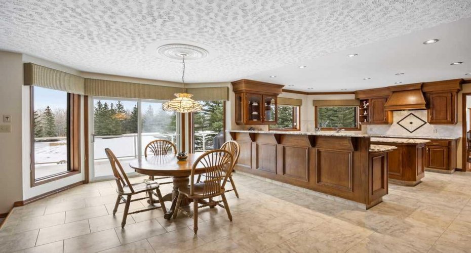 70 Springland Manor Crescent, Rural Rocky View County, Alberta T3Z 3K1, 5 Bedrooms Bedrooms, ,4 BathroomsBathrooms,Residential,For Sale,Springland Manor,A2290286