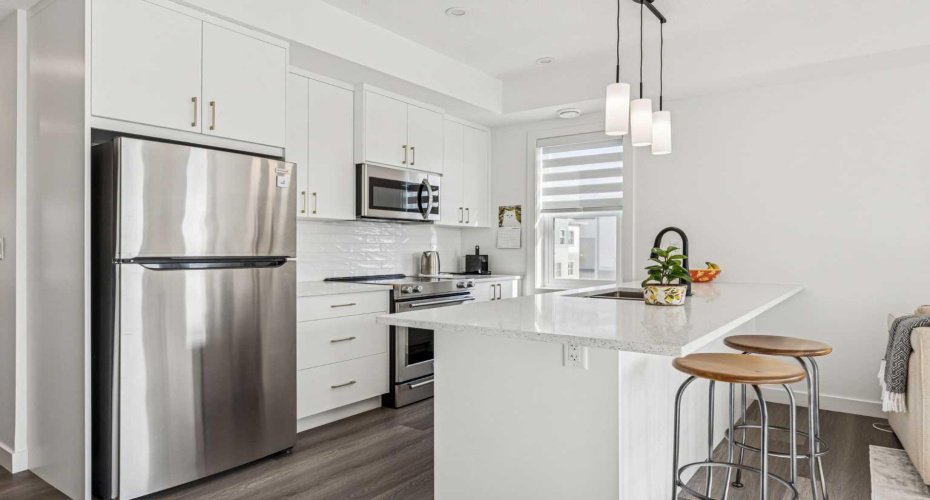 2117 81 Street, Calgary, Alberta T3H 6H5, 2 Bedrooms Bedrooms, ,2 BathroomsBathrooms,Residential,For Sale,81,A2292889