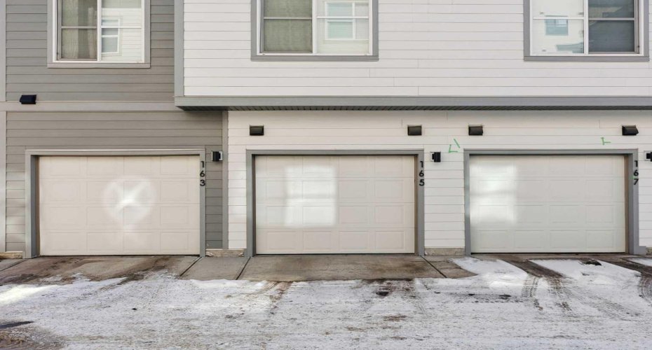 2117 81 Street, Calgary, Alberta T3H 6H5, 2 Bedrooms Bedrooms, ,2 BathroomsBathrooms,Residential,For Sale,81,A2292889