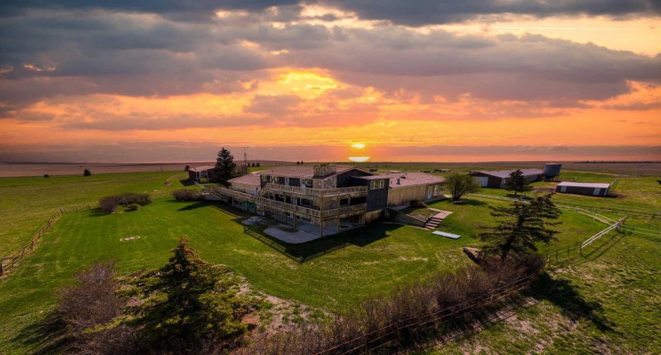 185038 Range Road 241, Milo, Alberta T0L 1L0, 5 Bedrooms Bedrooms, ,4 BathroomsBathrooms,Residential,For Sale,Range Road 241,A2292895