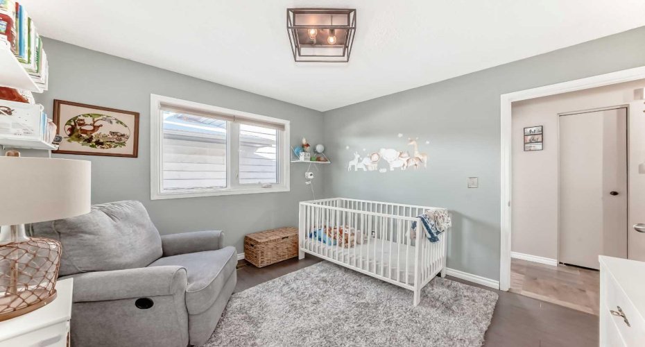 48 Midglen Way, Calgary, Alberta T2X 1G4, 4 Bedrooms Bedrooms, ,2 BathroomsBathrooms,Residential,For Sale,Midglen,A2290419