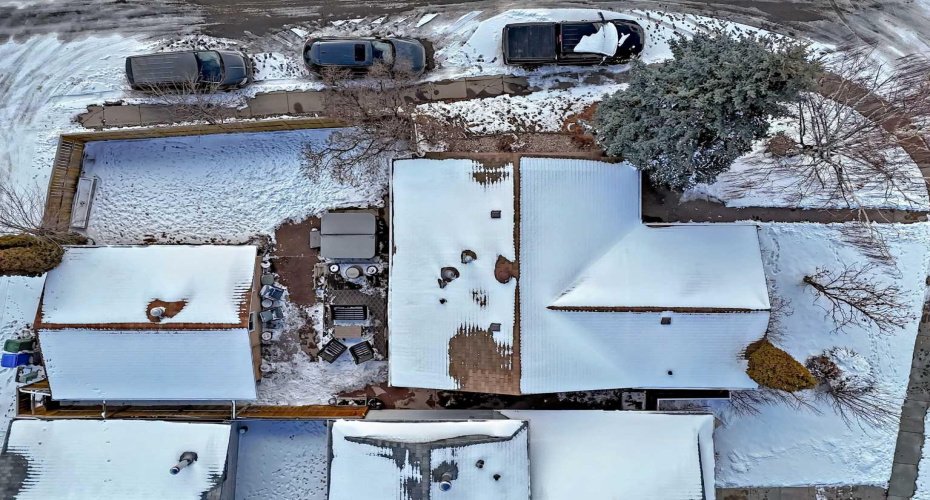 48 Midglen Way, Calgary, Alberta T2X 1G4, 4 Bedrooms Bedrooms, ,2 BathroomsBathrooms,Residential,For Sale,Midglen,A2290419