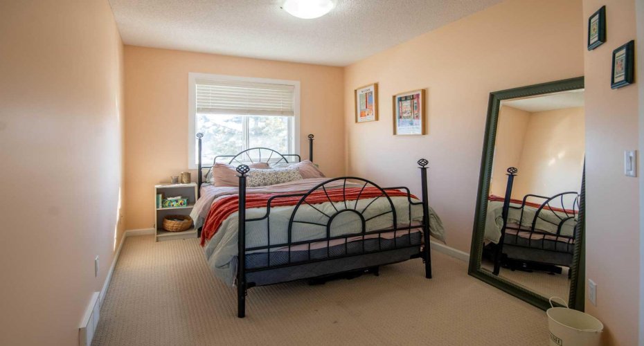 203 Clover Way, Carstairs, Alberta T0M 0N0, 3 Bedrooms Bedrooms, ,2 BathroomsBathrooms,Residential,For Sale,Clover,A2292899