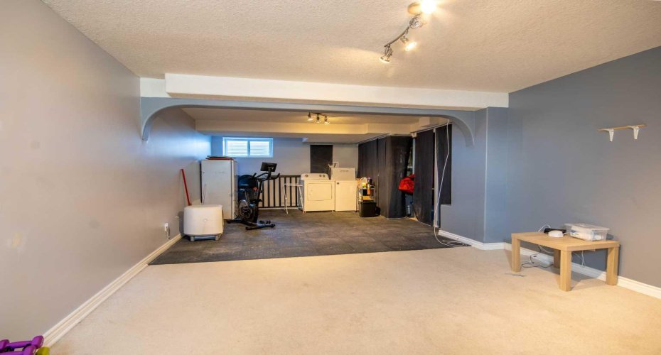 203 Clover Way, Carstairs, Alberta T0M 0N0, 3 Bedrooms Bedrooms, ,2 BathroomsBathrooms,Residential,For Sale,Clover,A2292899