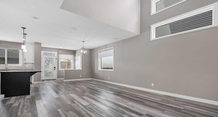 31 Evanston Hill, Calgary, Alberta T3P 0X8, 2 Bedrooms Bedrooms, ,3 BathroomsBathrooms,Residential,For Sale,Evanston,A2290519