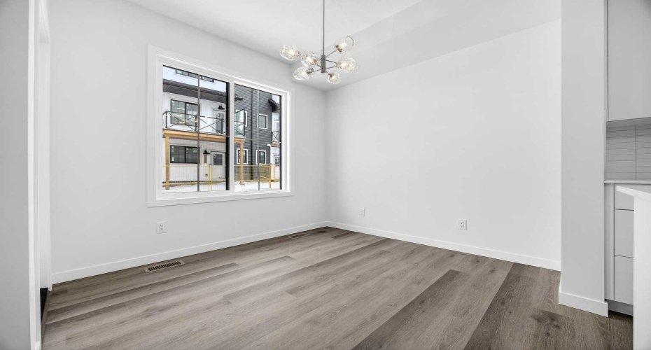 58 Creekside Way, Calgary, Alberta T2X 6E2, 4 Bedrooms Bedrooms, ,4 BathroomsBathrooms,Residential,For Sale,Creekside,A2292907