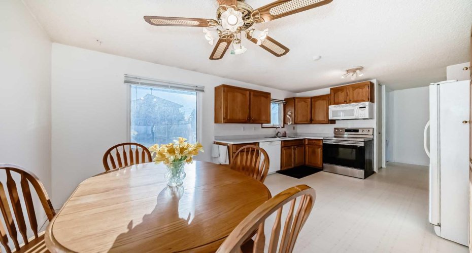 2205 80 Avenue, Calgary, Alberta T2C 1H3, 4 Bedrooms Bedrooms, ,2 BathroomsBathrooms,Residential,For Sale,80,A2290555