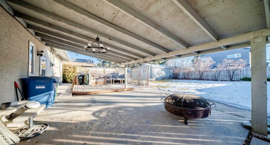 2205 80 Avenue, Calgary, Alberta T2C 1H3, 4 Bedrooms Bedrooms, ,2 BathroomsBathrooms,Residential,For Sale,80,A2290555