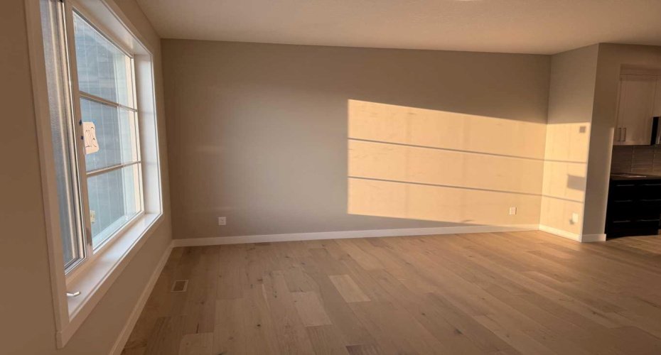 302 Sundown Road, Cochrane, Alberta T4C 3H2, 3 Bedrooms Bedrooms, ,3 BathroomsBathrooms,Residential,For Sale,Sundown,A2256036