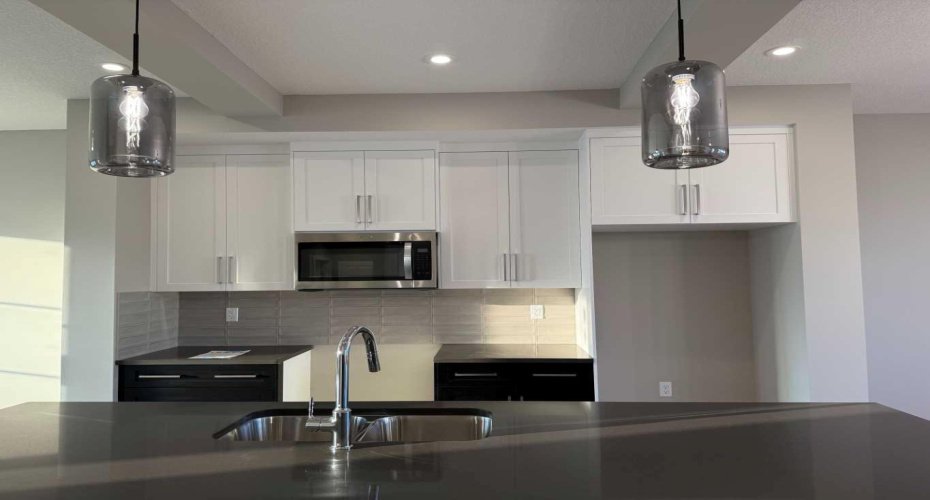 302 Sundown Road, Cochrane, Alberta T4C 3H2, 3 Bedrooms Bedrooms, ,3 BathroomsBathrooms,Residential,For Sale,Sundown,A2256036