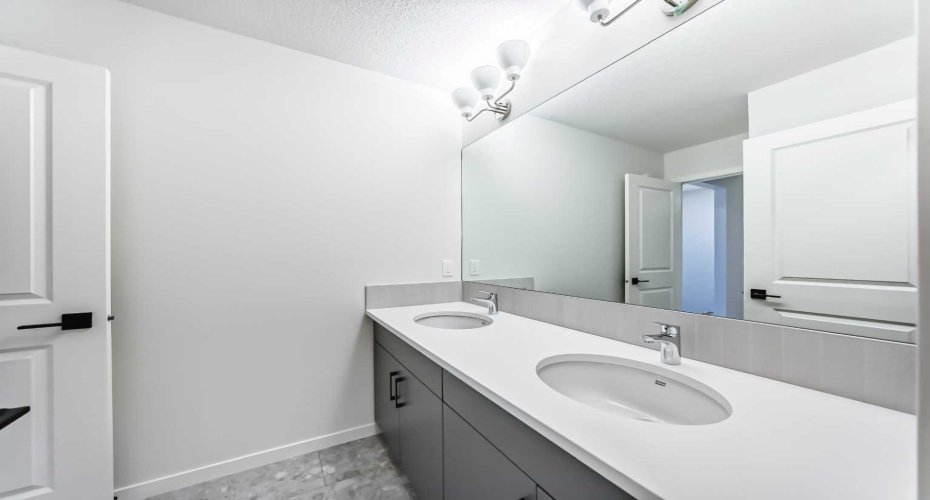 54 Bartlett Row, Calgary, Alberta T3S 0P1, 3 Bedrooms Bedrooms, ,3 BathroomsBathrooms,Residential,For Sale,Bartlett,A2288207