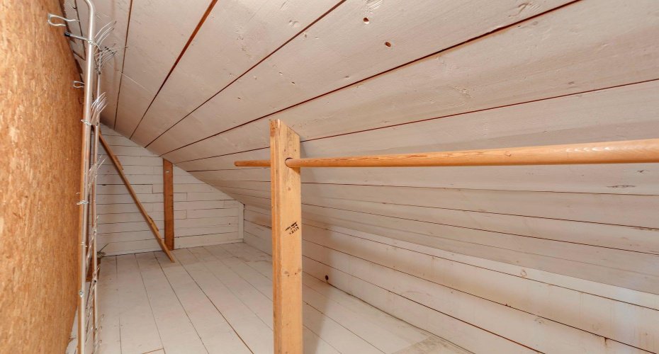 77 Elma Street, Okotoks, Alberta T1S 1J8, 4 Bedrooms Bedrooms, ,1 BathroomBathrooms,Residential,For Sale,Elma,A2290858