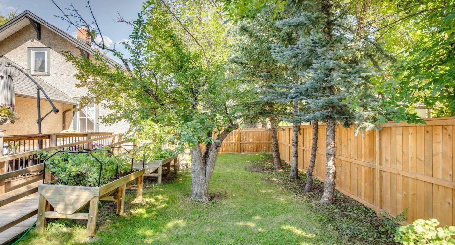 77 Elma Street, Okotoks, Alberta T1S 1J8, 4 Bedrooms Bedrooms, ,1 BathroomBathrooms,Residential,For Sale,Elma,A2290858