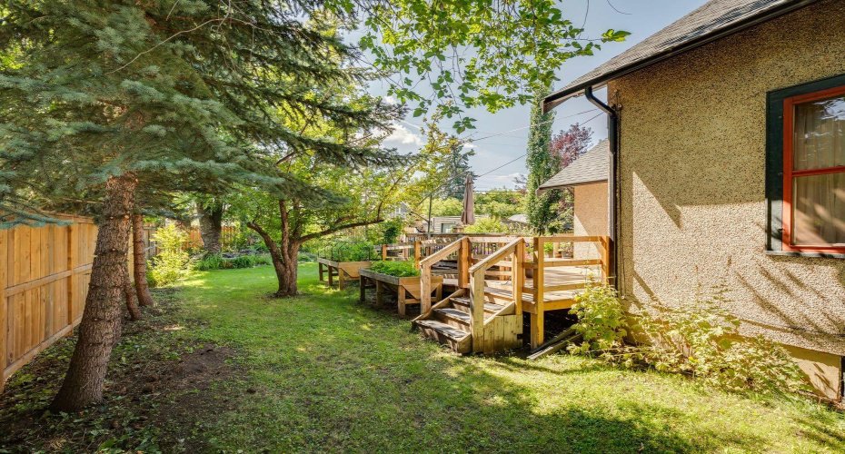 77 Elma Street, Okotoks, Alberta T1S 1J8, 4 Bedrooms Bedrooms, ,1 BathroomBathrooms,Residential,For Sale,Elma,A2290858