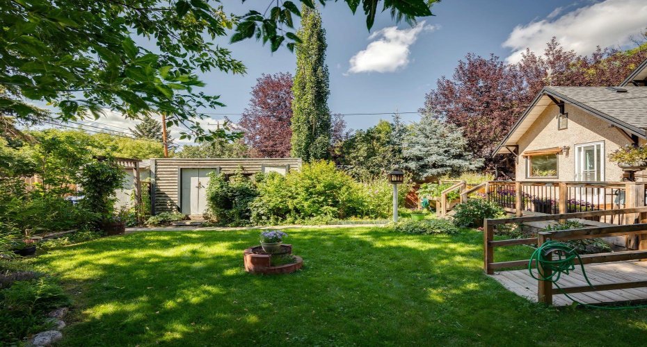 77 Elma Street, Okotoks, Alberta T1S 1J8, 4 Bedrooms Bedrooms, ,1 BathroomBathrooms,Residential,For Sale,Elma,A2290858