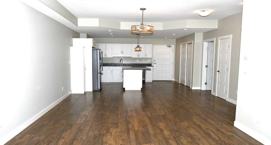 Kitchen / Living Room