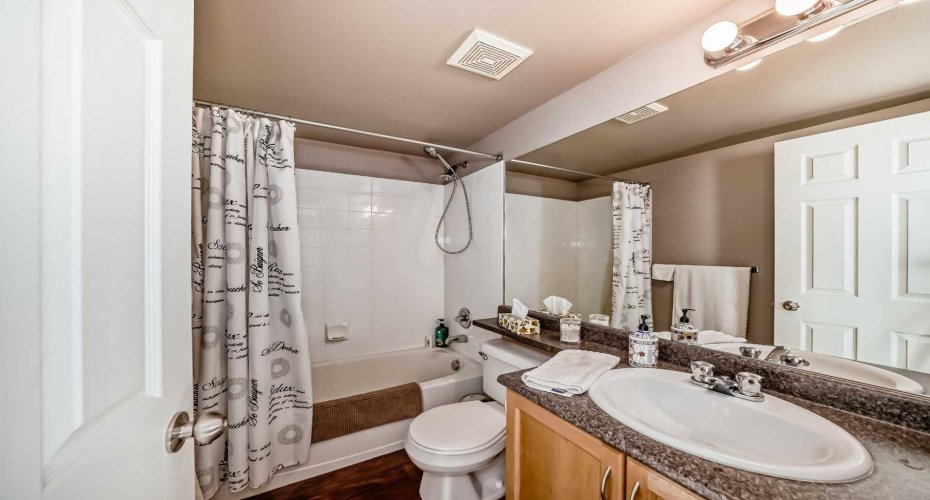 4 pc Ensuite