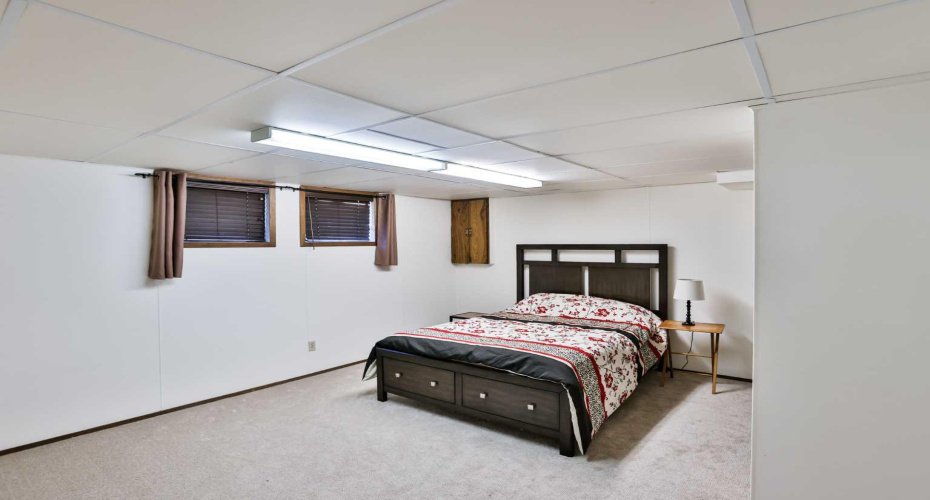 159 Park Avenue, Raymond, Alberta T0K 2S0, 4 Bedrooms Bedrooms, ,3 BathroomsBathrooms,Residential,For Sale,Park Avenue,A2292200