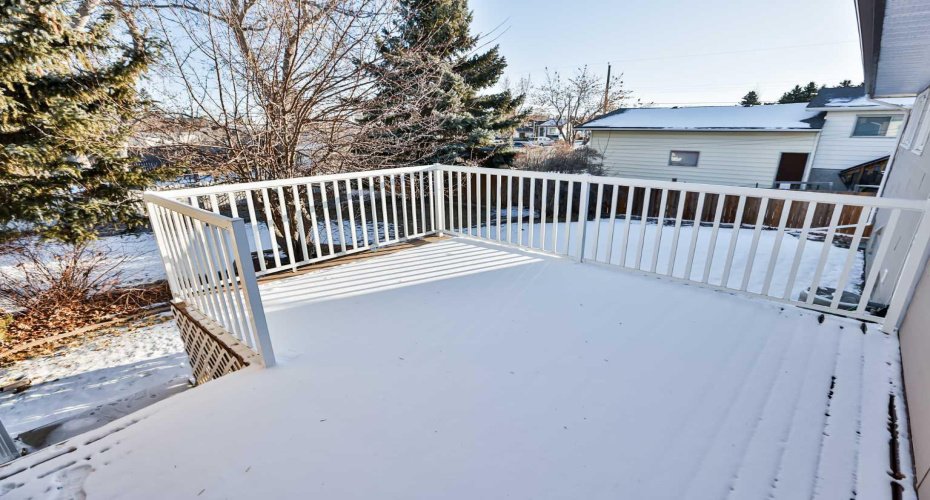 159 Park Avenue, Raymond, Alberta T0K 2S0, 4 Bedrooms Bedrooms, ,3 BathroomsBathrooms,Residential,For Sale,Park Avenue,A2292200