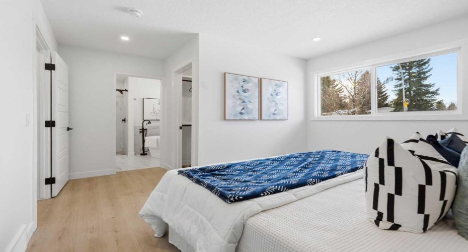8616 7 Street, Calgary, Alberta T2V 1G9, 4 Bedrooms Bedrooms, ,3 BathroomsBathrooms,Residential,For Sale,7,A2292219
