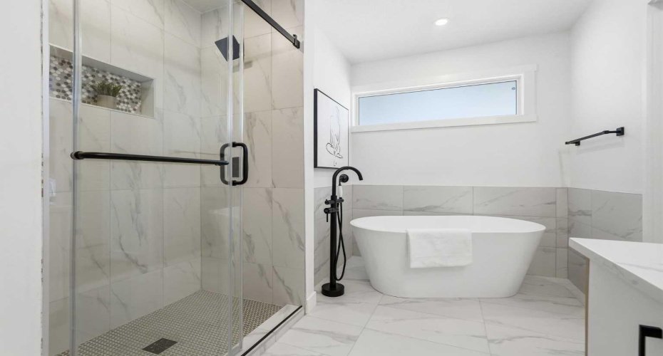 8616 7 Street, Calgary, Alberta T2V 1G9, 4 Bedrooms Bedrooms, ,3 BathroomsBathrooms,Residential,For Sale,7,A2292219