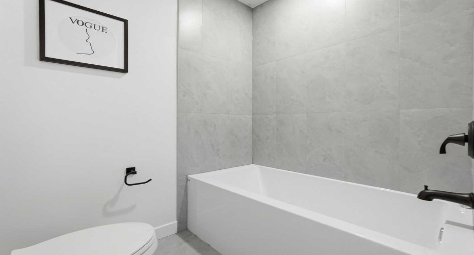 8616 7 Street, Calgary, Alberta T2V 1G9, 4 Bedrooms Bedrooms, ,3 BathroomsBathrooms,Residential,For Sale,7,A2292219