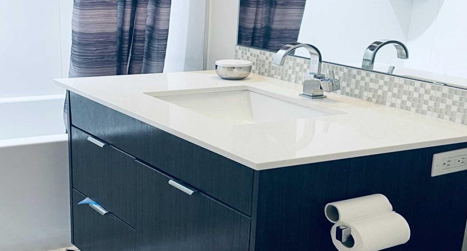 930 6 Avenue, Calgary, Alberta T2P 1J3, 2 Bedrooms Bedrooms, ,2 BathroomsBathrooms,Residential,For Sale,6,A2292220