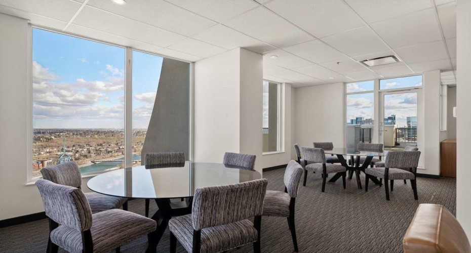 930 6 Avenue, Calgary, Alberta T2P 1J3, 2 Bedrooms Bedrooms, ,2 BathroomsBathrooms,Residential,For Sale,6,A2292220