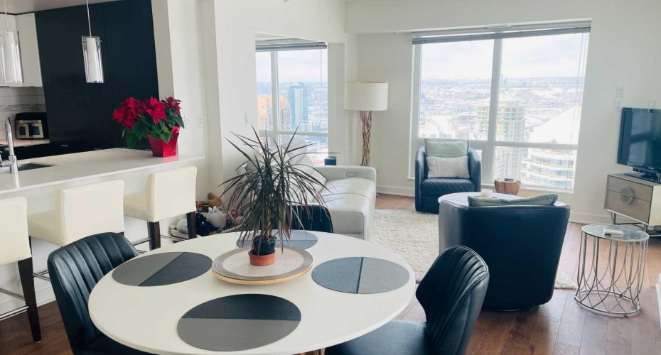 930 6 Avenue, Calgary, Alberta T2P 1J3, 2 Bedrooms Bedrooms, ,2 BathroomsBathrooms,Residential,For Sale,6,A2292220