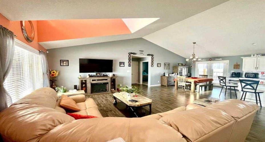 83 14579 Twp Rd 690, Lac La Biche, Alberta T0A 2C0, 3 Bedrooms Bedrooms, ,3 BathroomsBathrooms,Residential,For Sale,14579 Twp Rd 690,A2292311