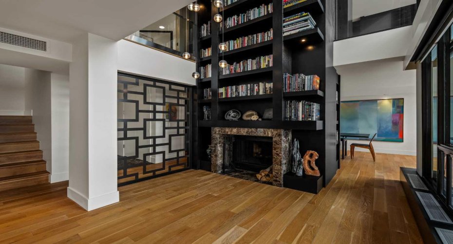 330 26 Avenue, Calgary, Alberta T2S 2T3, 2 Bedrooms Bedrooms, ,3 BathroomsBathrooms,Residential,For Sale,26,A2292317