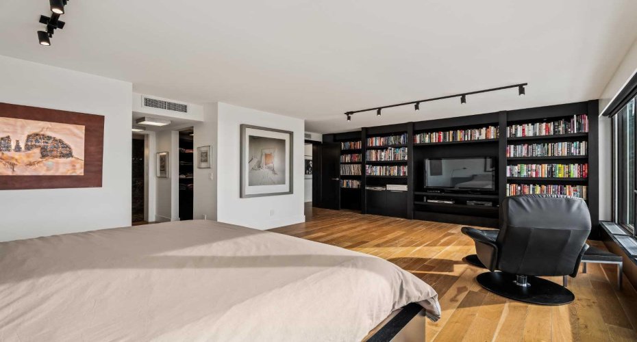 330 26 Avenue, Calgary, Alberta T2S 2T3, 2 Bedrooms Bedrooms, ,3 BathroomsBathrooms,Residential,For Sale,26,A2292317