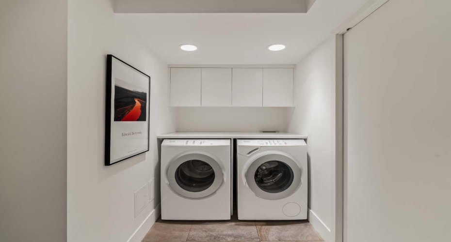 330 26 Avenue, Calgary, Alberta T2S 2T3, 2 Bedrooms Bedrooms, ,3 BathroomsBathrooms,Residential,For Sale,26,A2292317