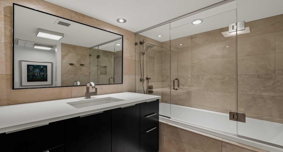 330 26 Avenue, Calgary, Alberta T2S 2T3, 2 Bedrooms Bedrooms, ,3 BathroomsBathrooms,Residential,For Sale,26,A2292317