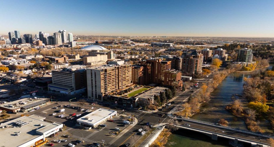 330 26 Avenue, Calgary, Alberta T2S 2T3, 2 Bedrooms Bedrooms, ,3 BathroomsBathrooms,Residential,For Sale,26,A2292317