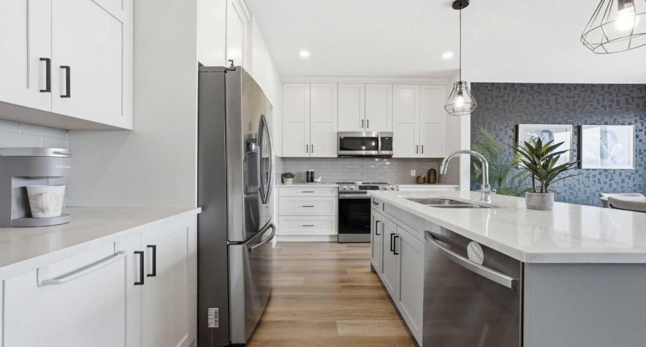 376 Fireside Way, Cochrane, Alberta T4C 3B1, 4 Bedrooms Bedrooms, ,3 BathroomsBathrooms,Residential,For Sale,Fireside,A2292325