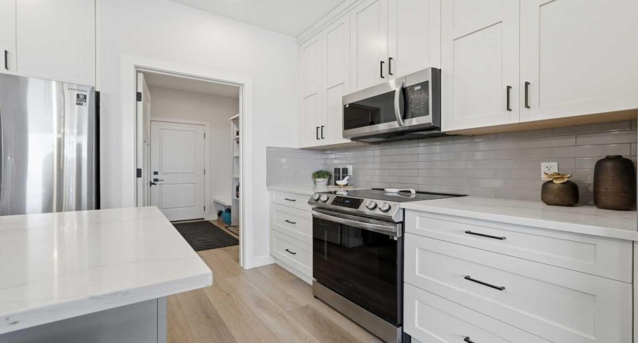 376 Fireside Way, Cochrane, Alberta T4C 3B1, 4 Bedrooms Bedrooms, ,3 BathroomsBathrooms,Residential,For Sale,Fireside,A2292325