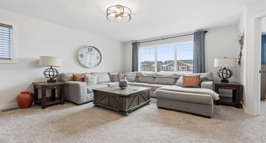 376 Fireside Way, Cochrane, Alberta T4C 3B1, 4 Bedrooms Bedrooms, ,3 BathroomsBathrooms,Residential,For Sale,Fireside,A2292325