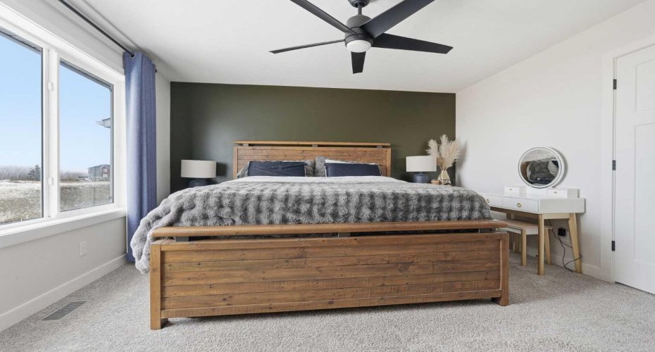 376 Fireside Way, Cochrane, Alberta T4C 3B1, 4 Bedrooms Bedrooms, ,3 BathroomsBathrooms,Residential,For Sale,Fireside,A2292325