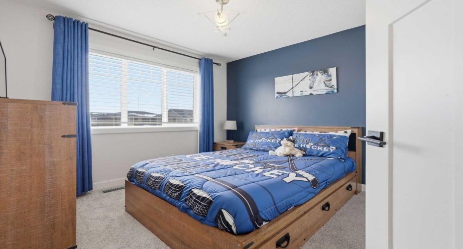 376 Fireside Way, Cochrane, Alberta T4C 3B1, 4 Bedrooms Bedrooms, ,3 BathroomsBathrooms,Residential,For Sale,Fireside,A2292325