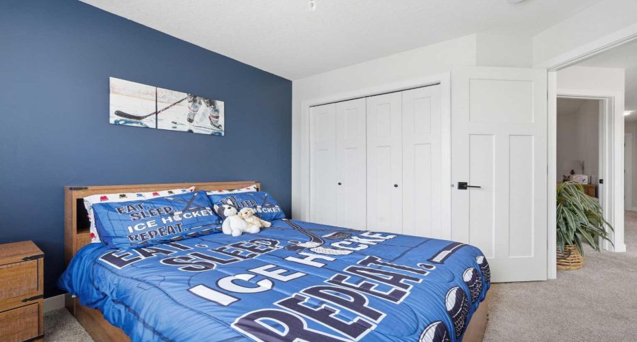 376 Fireside Way, Cochrane, Alberta T4C 3B1, 4 Bedrooms Bedrooms, ,3 BathroomsBathrooms,Residential,For Sale,Fireside,A2292325