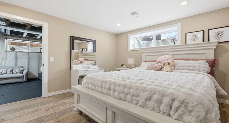 376 Fireside Way, Cochrane, Alberta T4C 3B1, 4 Bedrooms Bedrooms, ,3 BathroomsBathrooms,Residential,For Sale,Fireside,A2292325